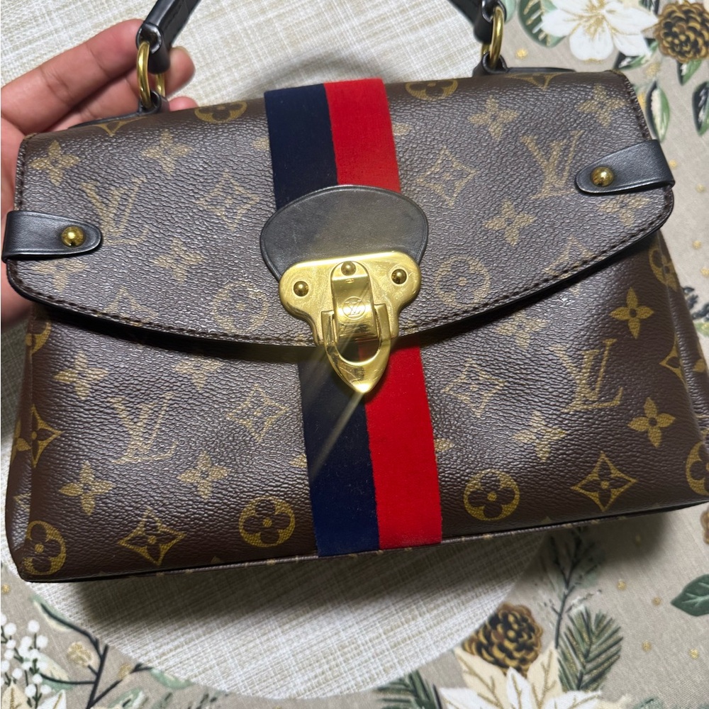 AUTH Louis Vuitton Georges bb bag with additional LV strap